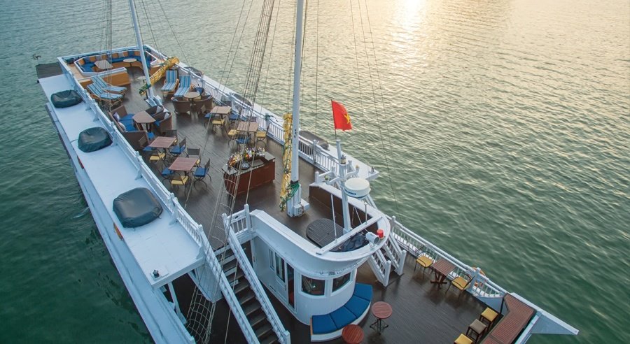 Paradise Luxury Cruise